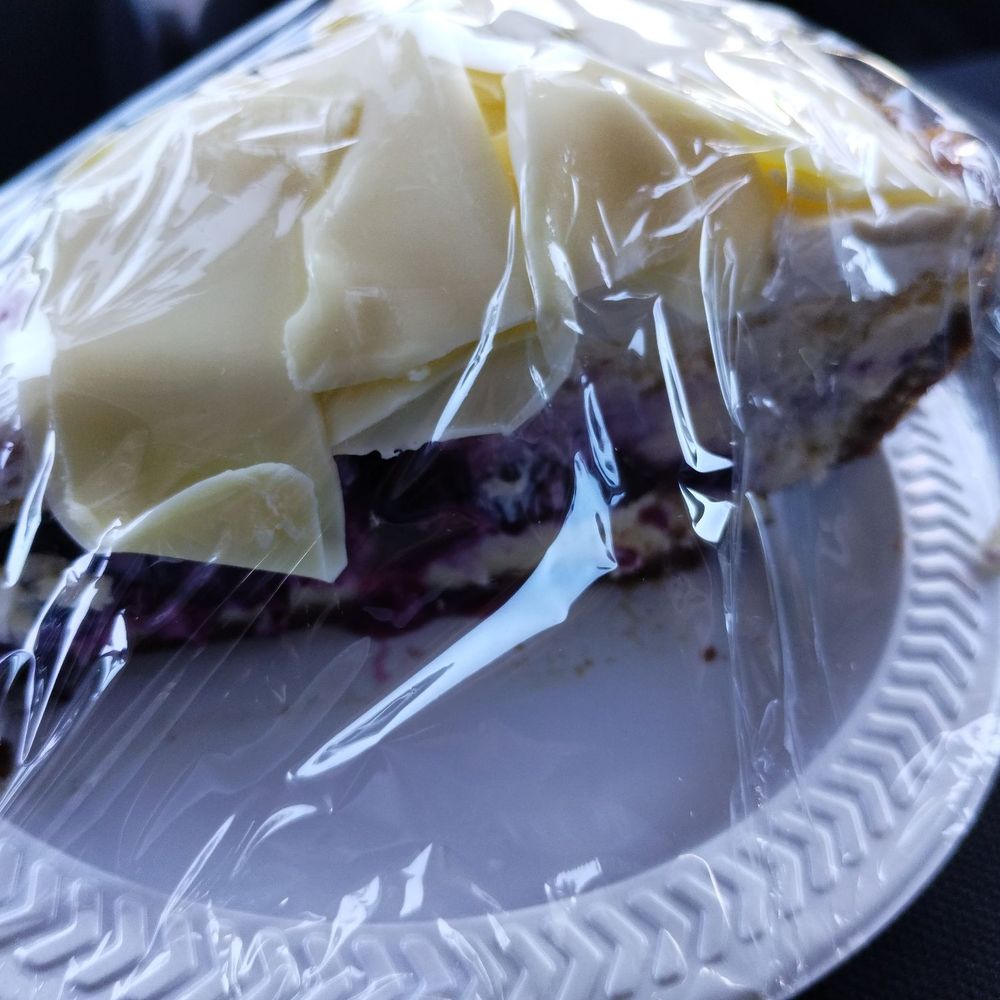 Harriet's Cheesecakes Unlimited - Bakeries Near Me - Inglewood, California
