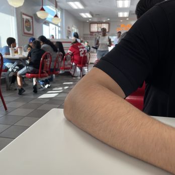 In-N-Out Burger - Fast Food Near Me - Bellflower, California In-N-Out Burger - Fast Food Near Me - Bellflower, California
