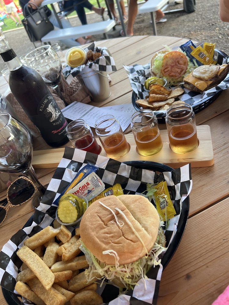 KILLING TREE WINERY 31 Photos 16688 Co Rd 4, Dresden, Ohio Wine