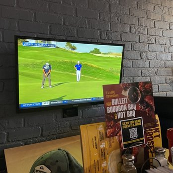 Buffalo Wild Wings - Sports Bars Near Me - Bixby, Oklahoma