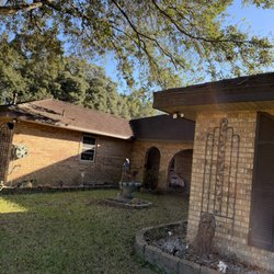 M & R Tree Removal - Oak limbs trimmed off the house