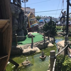 Castaway Cove Adventure Golf - Forced family fun day