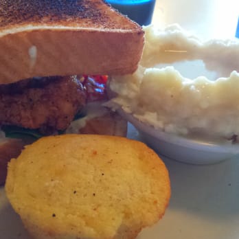 Home Grown - Fried chicken sandwich, with mashed potatoes & cornbread - Diners Near Me - Atlanta, Georgia Home Grown - Fried chicken sandwich, with mashed potatoes & cornbread - Diners Near Me - Atlanta, Georgia