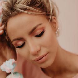 Ritzy Lash Salon - Mega volume eyelash extension. Photo credit: Alexis Clark