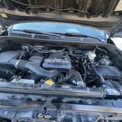 Jiffy Lube - Oil sprayed everything and they just left it