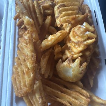 The Curry Pizza Company - Waffle Fries - Pizza Near Me - Visalia, California
