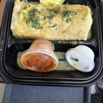 Broken Yolk Cafe - Fiesta Burrito - Breakfast & Brunch Near Me - National City, California Broken Yolk Cafe - Fiesta Burrito - Breakfast & Brunch Near Me - National City, California