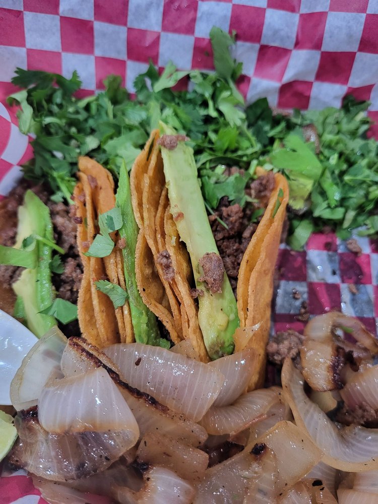 Taqueria Y Tortilleria Fiesta Logo