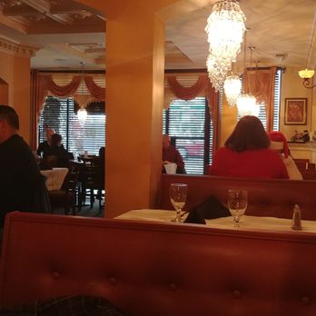 Basmati Indian Restaurant - Interior view. Cloth napkins and tablecloths, and very attractively decorated. - Indian Near Me - Annapolis, Maryland Basmati Indian Restaurant - Interior view. Cloth napkins and tablecloths, and very attractively decorated. - Indian Near Me - Annapolis, Maryland