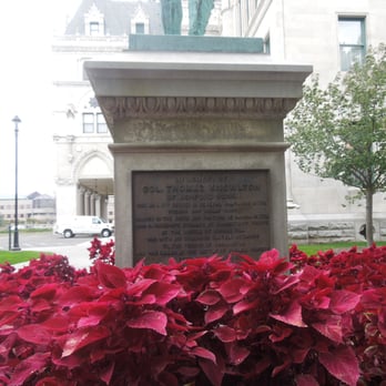 Colonel Thomas Knowlton Statue - Landmarks & Historical Buildings Near Me - Hartford, Connecticut