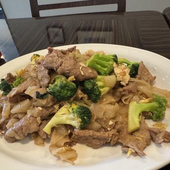 @ Thai BBQ - Pad See Lew Beef - Thai Near Me - Murrieta, California @ Thai BBQ - Pad See Lew Beef - Thai Near Me - Murrieta, California