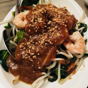 Ban Hua Sai - Swimming Rama with shrimp - Thai Near Me - Seattle, Washington Ban Hua Sai - Swimming Rama with shrimp - Thai Near Me - Seattle, Washington