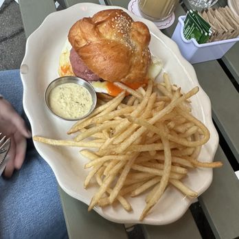 Gertrude's - Breakfast sandwich (B)ec - New American Near Me - Brooklyn, New York