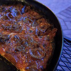 Burt's Place - Deep dish pepperoni