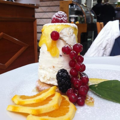 L'Approdo 1980 Food & Drink by null