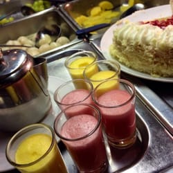 Shang Restaurant & Club - Buffet :) pretty good!