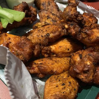 Points East Pub - Sports Bars Near Me - Milwaukee, Wisconsin Points East Pub - Sports Bars Near Me - Milwaukee, Wisconsin
