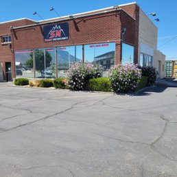 Exterior outside entrance of Summit Motorsports - Spanish Fork, Utah Exterior outside entrance of Summit Motorsports - Spanish Fork, Utah