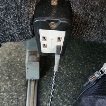Peter Pan Bus Lines - Lack of outlet for laptop - Buses Near Me - Philadelphia, Pennsylvania