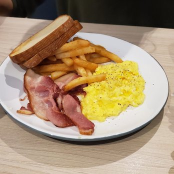 A Corner Cafe - Classic breakfast - Cafes Near Me - Markham, Ontario