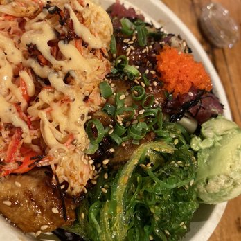 Poke Jay - Tuna, eel, spicy crab, tobiko, hijiki, seaweed salad, avocado all on top of mixed greens! - Poke Near Me - Boca Raton, Florida Poke Jay - Tuna, eel, spicy crab, tobiko, hijiki, seaweed salad, avocado all on top of mixed greens! - Poke Near Me - Boca Raton, Florida