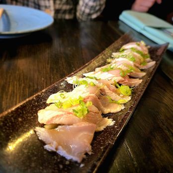 Kiin Thai Sushi - Thai Near Me - Cambridge, Massachusetts