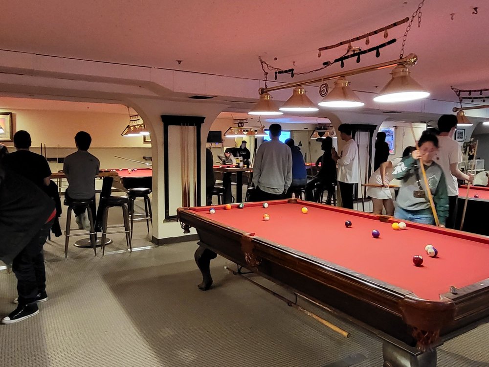 Lucky Shot Billiards Logo