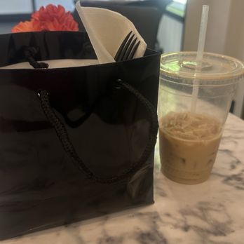 Pretty Sweet - Ice latte - Cupcakes Near Me - Folsom, California