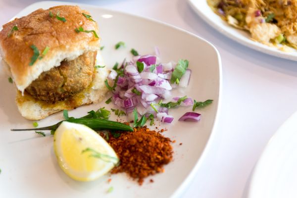Chaat Bhavan Express by null