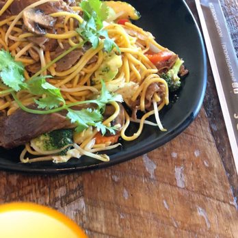 Hiccups Veo Cafe - Mongolian beef noodles lunch special - Asian Fusion Near Me - Carson, California