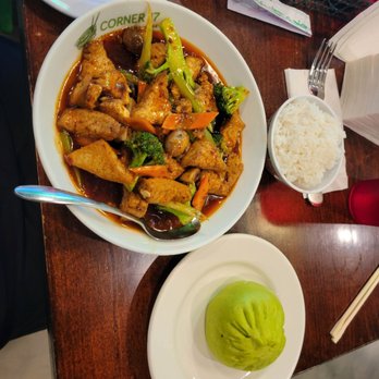Corner 17 - Hunan sauce tofu and veggie bao - Chinese Near Me - Saint Louis, Missouri Corner 17 - Hunan sauce tofu and veggie bao - Chinese Near Me - Saint Louis, Missouri