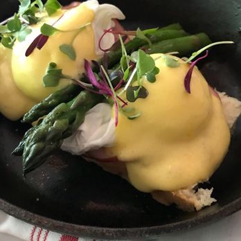 Heirloom - Ham benedict - New American Near Me - New Haven, Connecticut Heirloom - Ham benedict - New American Near Me - New Haven, Connecticut