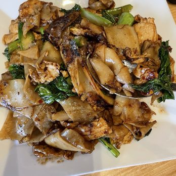 Thai Chefs - N-3 Pad See Ew - Thai Near Me - Houston, Texas Thai Chefs - N-3 Pad See Ew - Thai Near Me - Houston, Texas