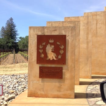 Lancaster Estate - Entrance to an amazing winery - Wine Tasting Room Near Me - Healdsburg, California Lancaster Estate - Entrance to an amazing winery - Wine Tasting Room Near Me - Healdsburg, California