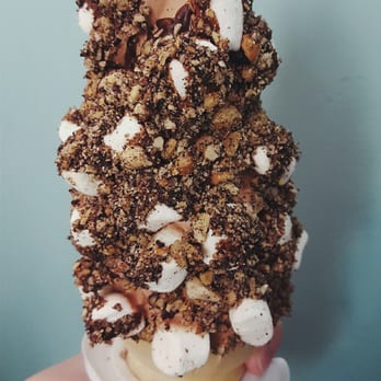 Sweet Jesus - Rocky Road Rage - Desserts Near Me - Toronto, Ontario Sweet Jesus - Rocky Road Rage - Desserts Near Me - Toronto, Ontario