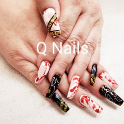 Q Nails of Elgin - CSI, halloween nails