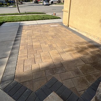 Luxuriant Landscape - Paver Installation - Landscaping Near Me