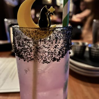 Millburn Standard - Cocktail Bars Near Me - Millburn, New Jersey