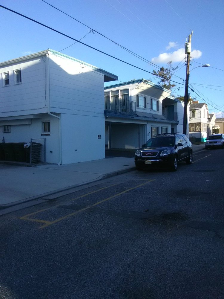 BLUE HERON MOTEL - Updated March 2025 - 119 W Roberts Ave, Wildwood