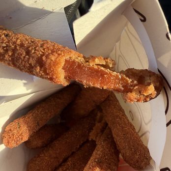 Burger King - Mozzarella Fries?  Brown rubbery substance - Fast Food Near Me - Abilene, Kansas