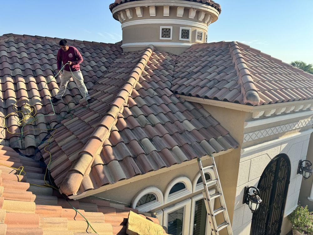 Slide of Castro Roofing