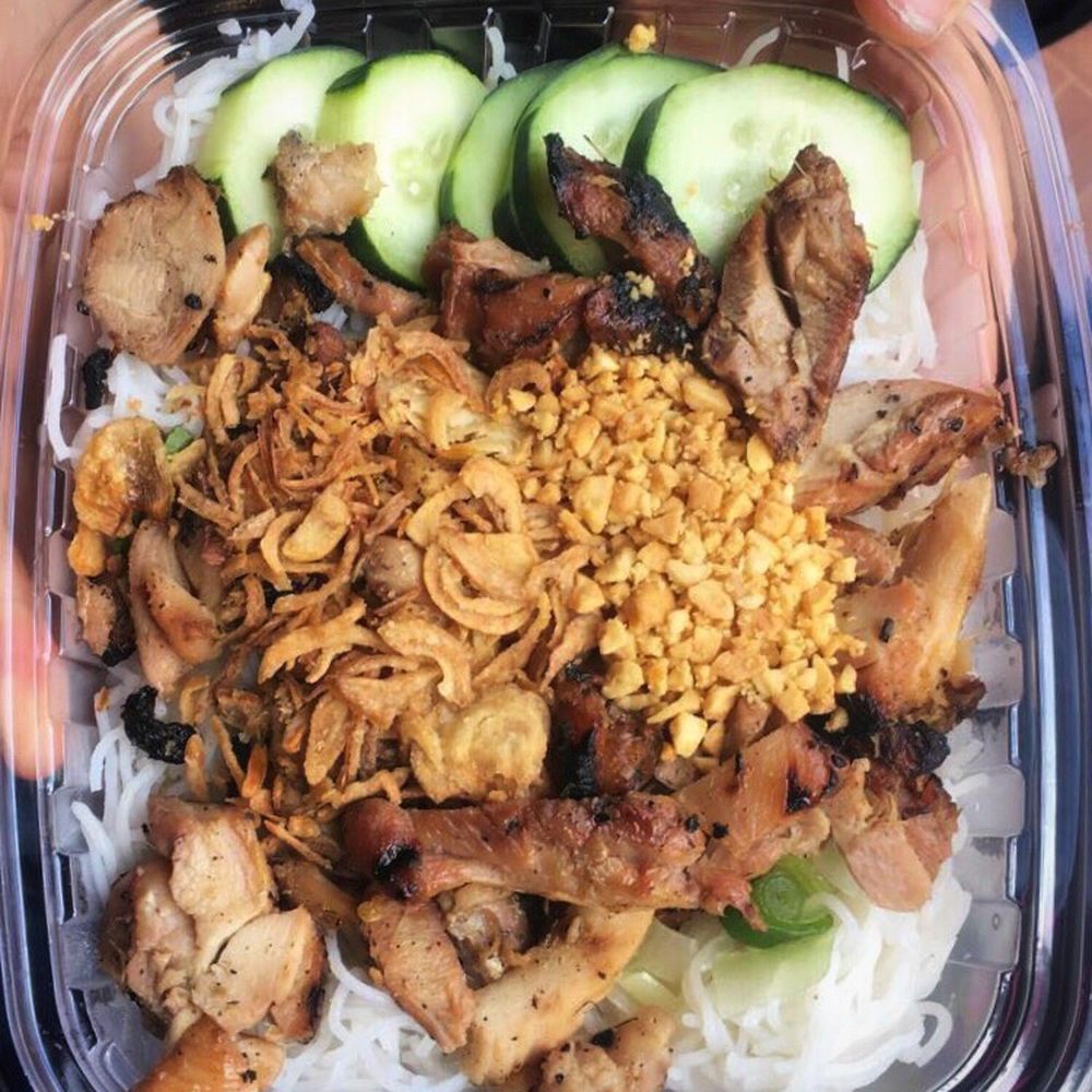 Banhmigos - Grilled Chicken Rice Vermicelli Salad - Vietnamese Near Me - Brooklyn, New York Banhmigos - Grilled Chicken Rice Vermicelli Salad - Vietnamese Near Me - Brooklyn, New York