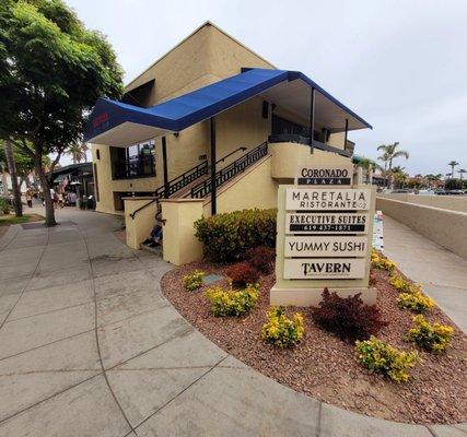 Coronado Plaza by null