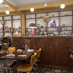 Big Bad Breakfast - Main Street - Interior