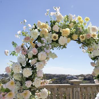 Flowerscapes Rentals - Rosé Arch - Floral Designers Near Me Flowerscapes Rentals - Rosé Arch - Floral Designers Near Me