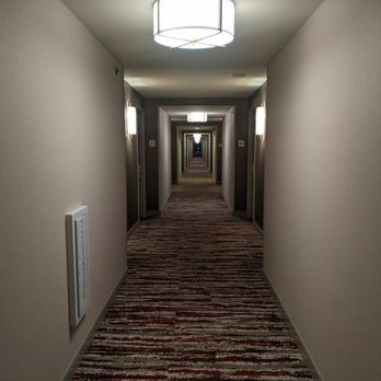 Hilton Garden Inn Suffolk Riverfront - Hallway - Hotels Near Me - Suffolk, Virginia Hilton Garden Inn Suffolk Riverfront - Hallway - Hotels Near Me - Suffolk, Virginia