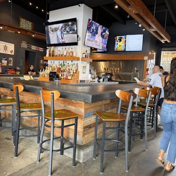 Paradise Ciders - Bar - Cideries Near Me - Mililani, Hawaii Paradise Ciders - Bar - Cideries Near Me - Mililani, Hawaii