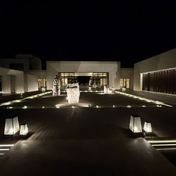 Nobu - Reception Courtyard - Hotels Near Me - Cabo San Lucas, BCS