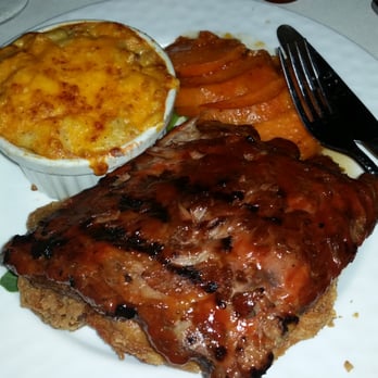 Delta's - Soul Food Near Me - New Brunswick, New Jersey