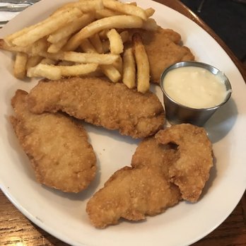 Charlie's Diner - Processed chicken fingers - at least the fries were good - order a sandwich these aren't great - Breakfast & Brunch Near Me - East Aurora, New York
